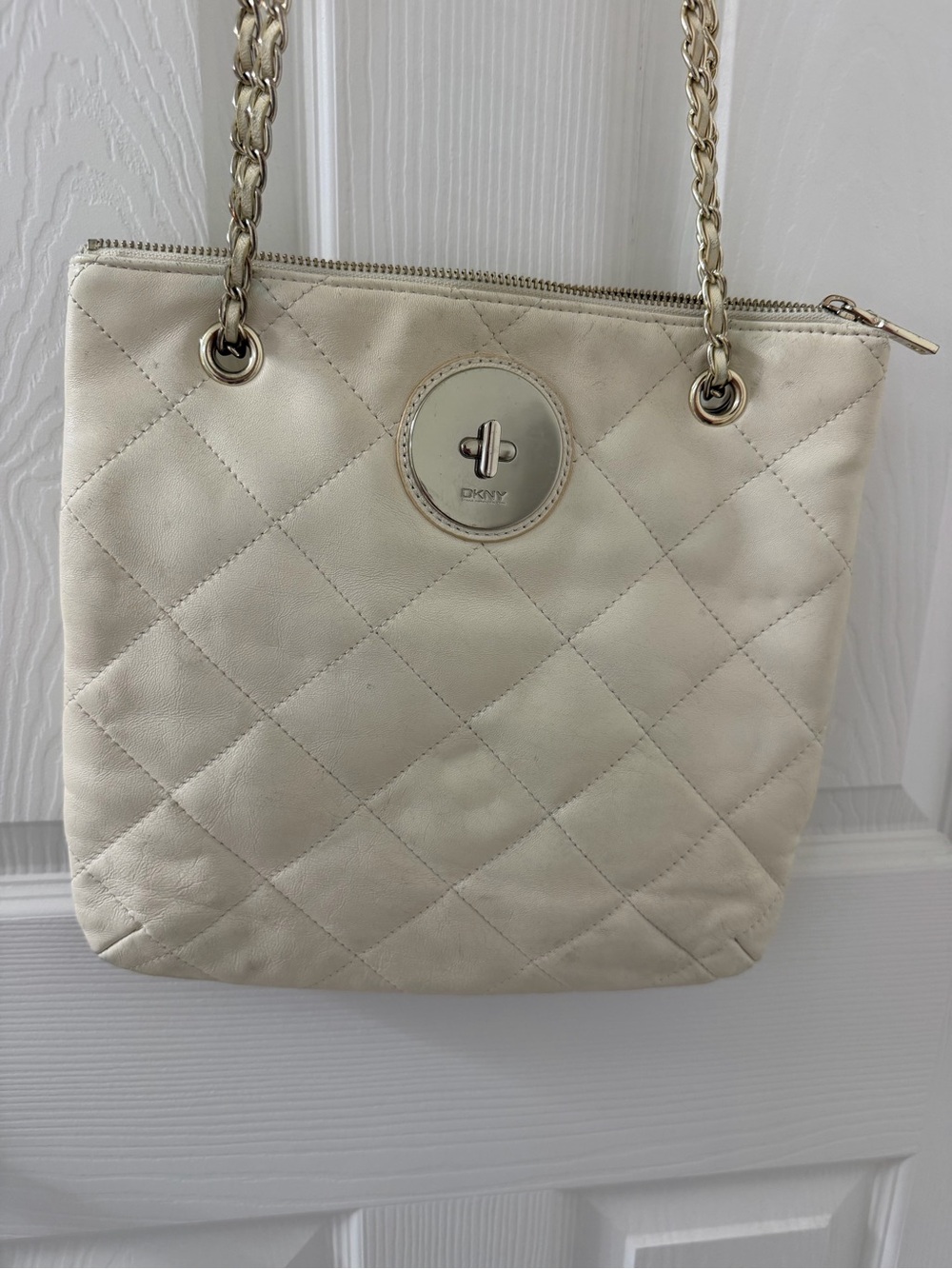 DKNY Cream Quilted Leather Shoulder Bag with Gold Chain Strap